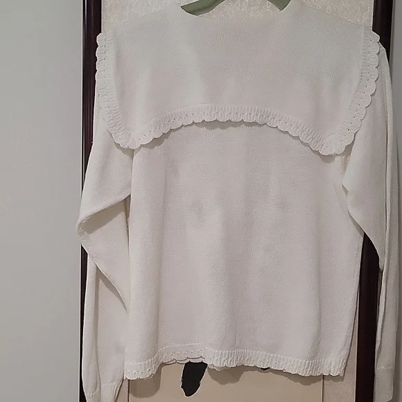 Petite Sophisticate Cream Floral Cardigan - Picture 3 of 6